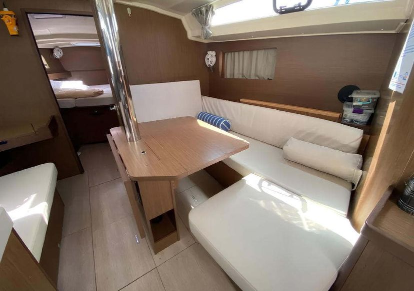 Beneteau OCEANIS 41.1 ALMA LIBRE V