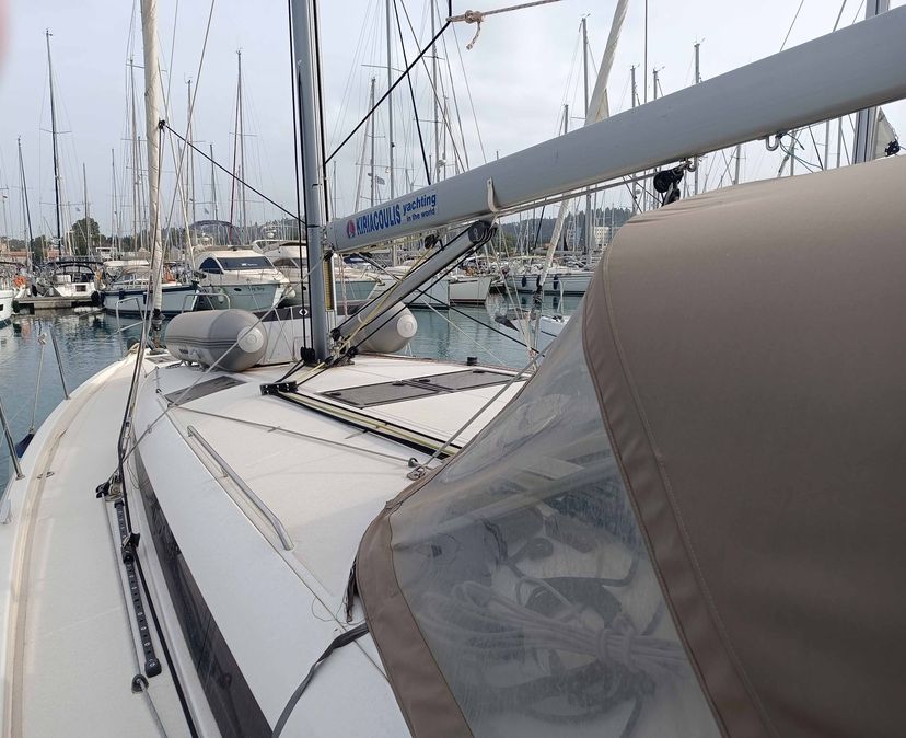 Jeanneau 40 FUNKY ONE 