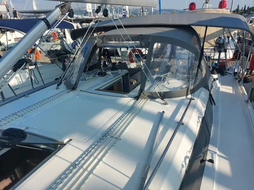 Bavaria Yachtbau C42 MARABOU