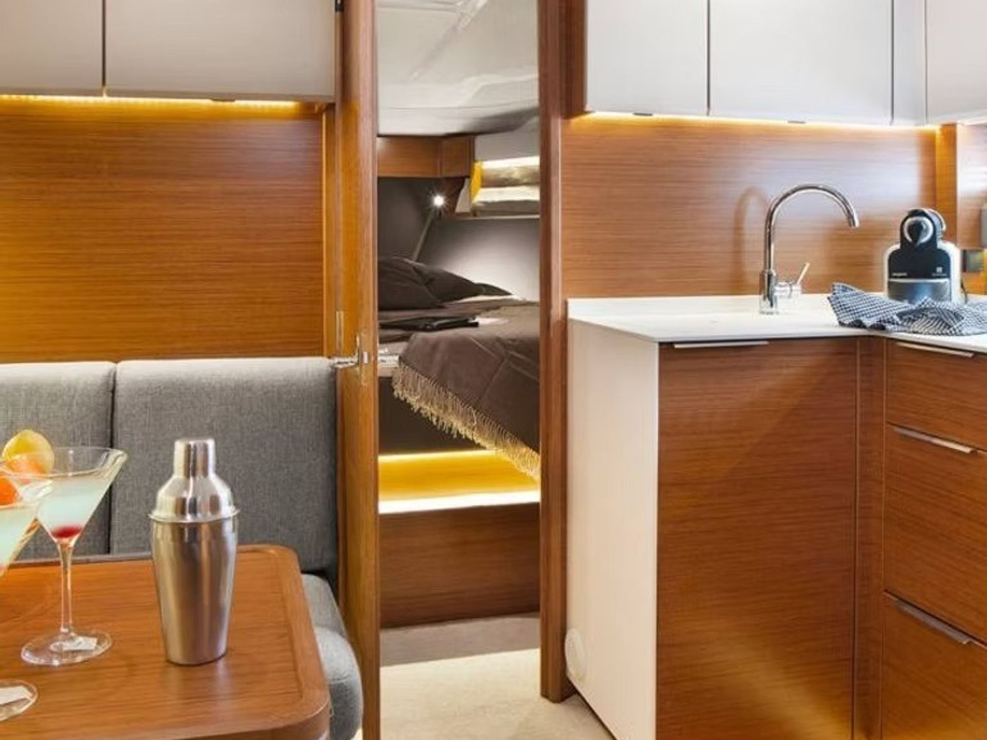 7490965820000103836_Felicita_interior.jpg