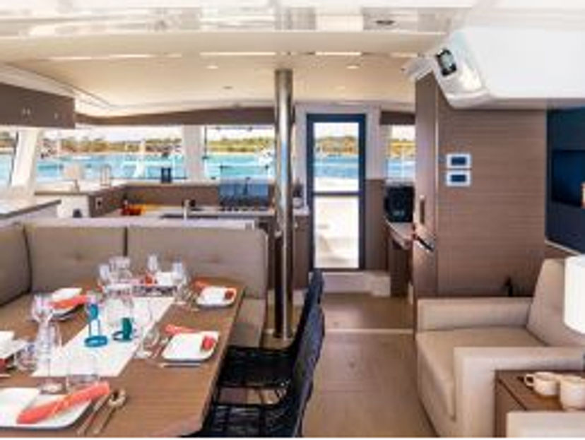 Bali Catamarans 4.2 Kebifor