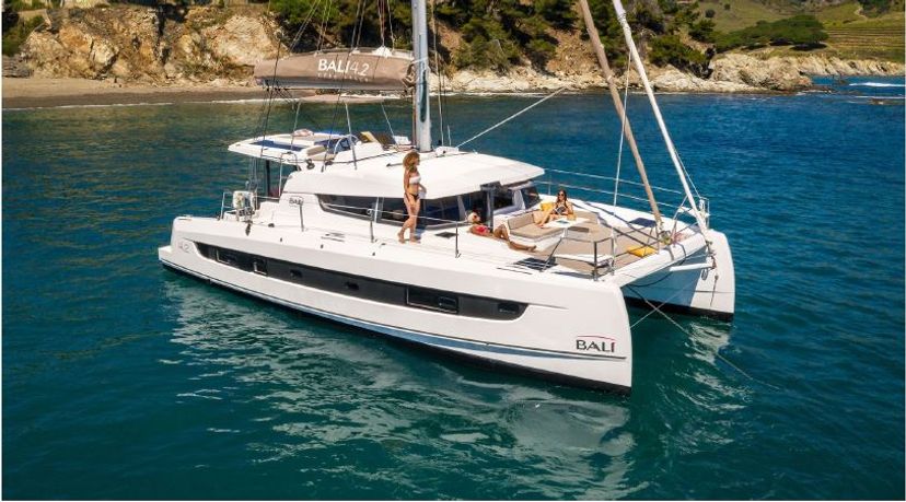 Bali Catamarans 4.2 Kebifor