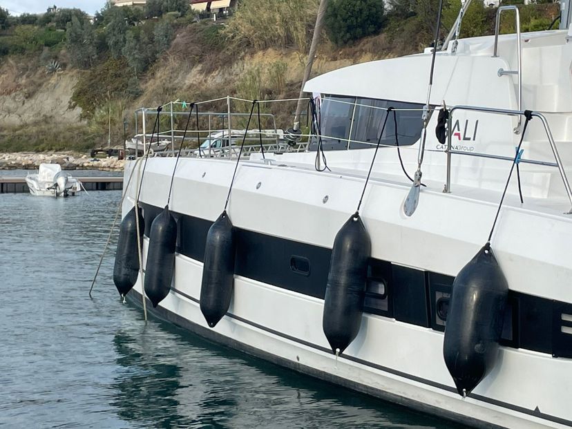 Bali Catamarans 4.2 Kebifor