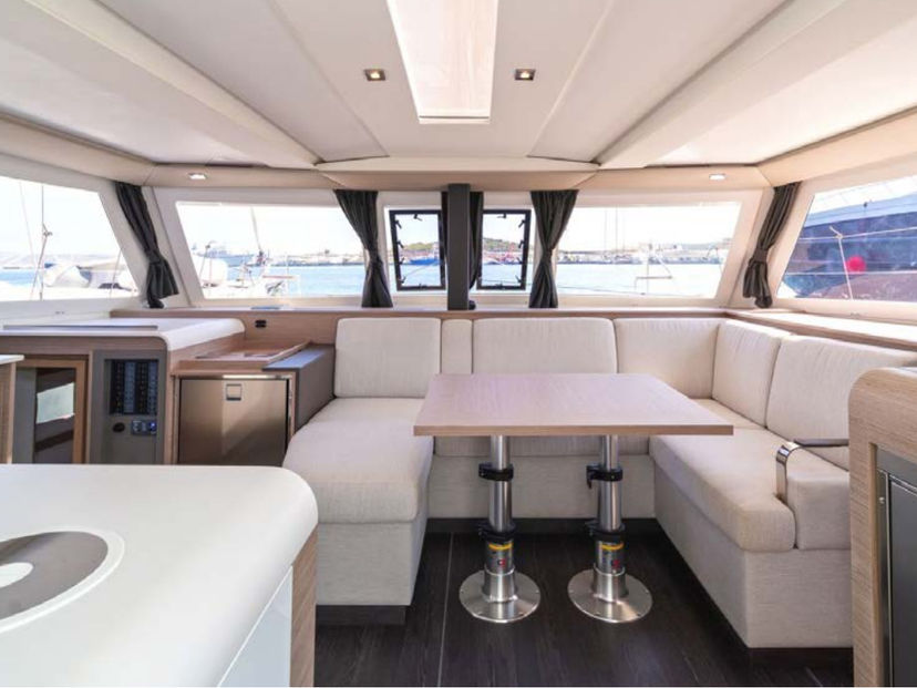 Fountaine Pajot 40 Kebitree