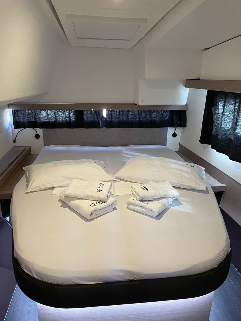 Fountaine Pajot 40 Kebitree
