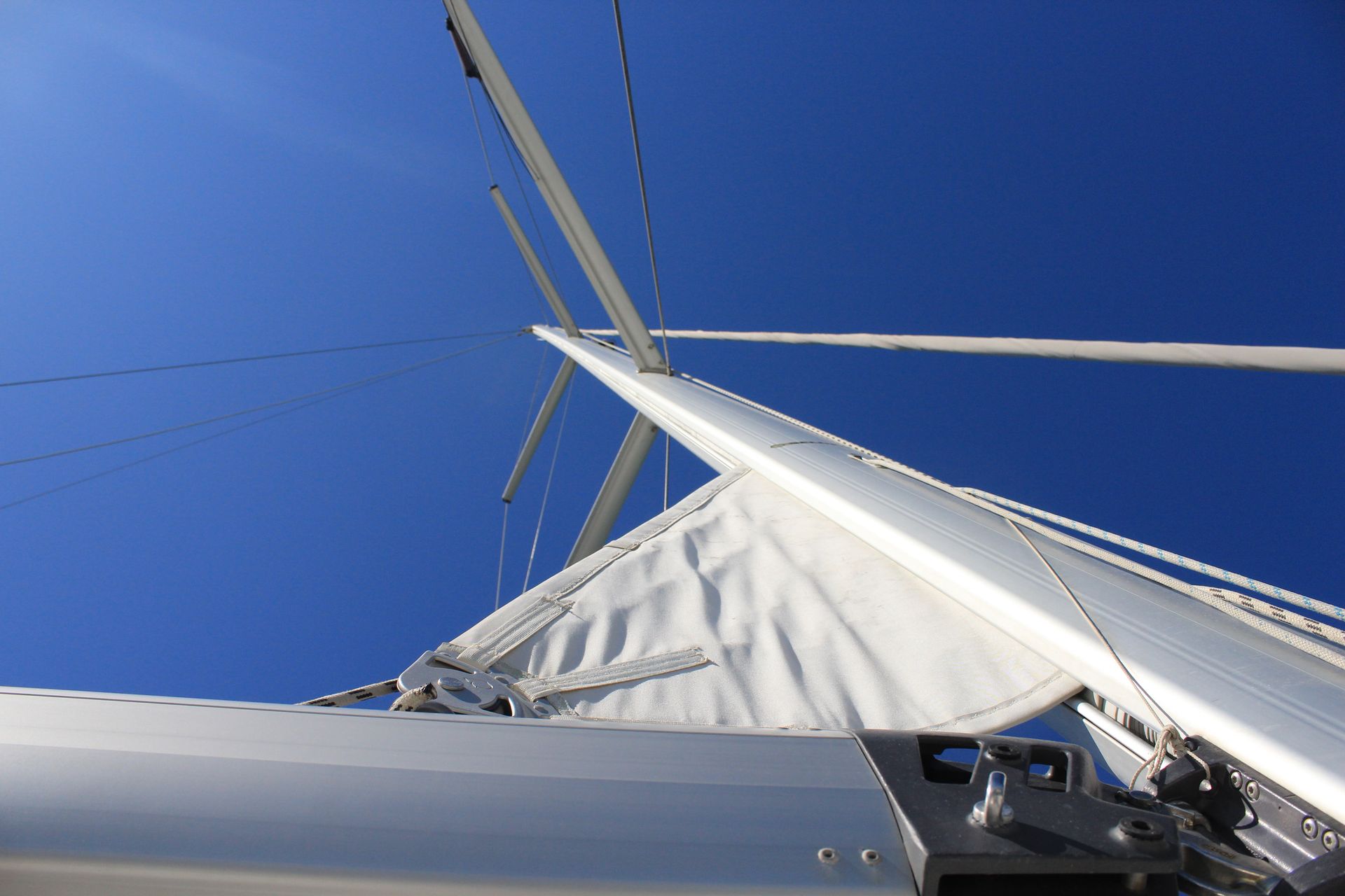 7506011341904173_Mast.JPG