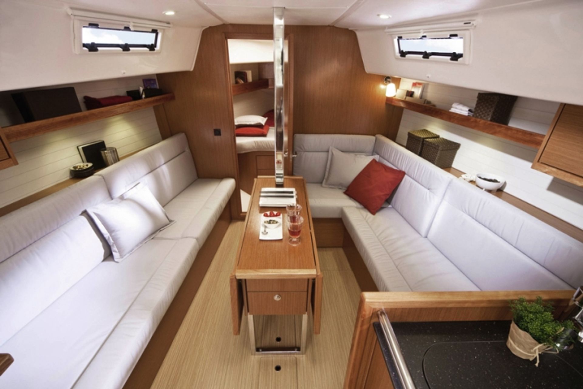 7515626170000104027_Star_Chiara_interior_3.jpg