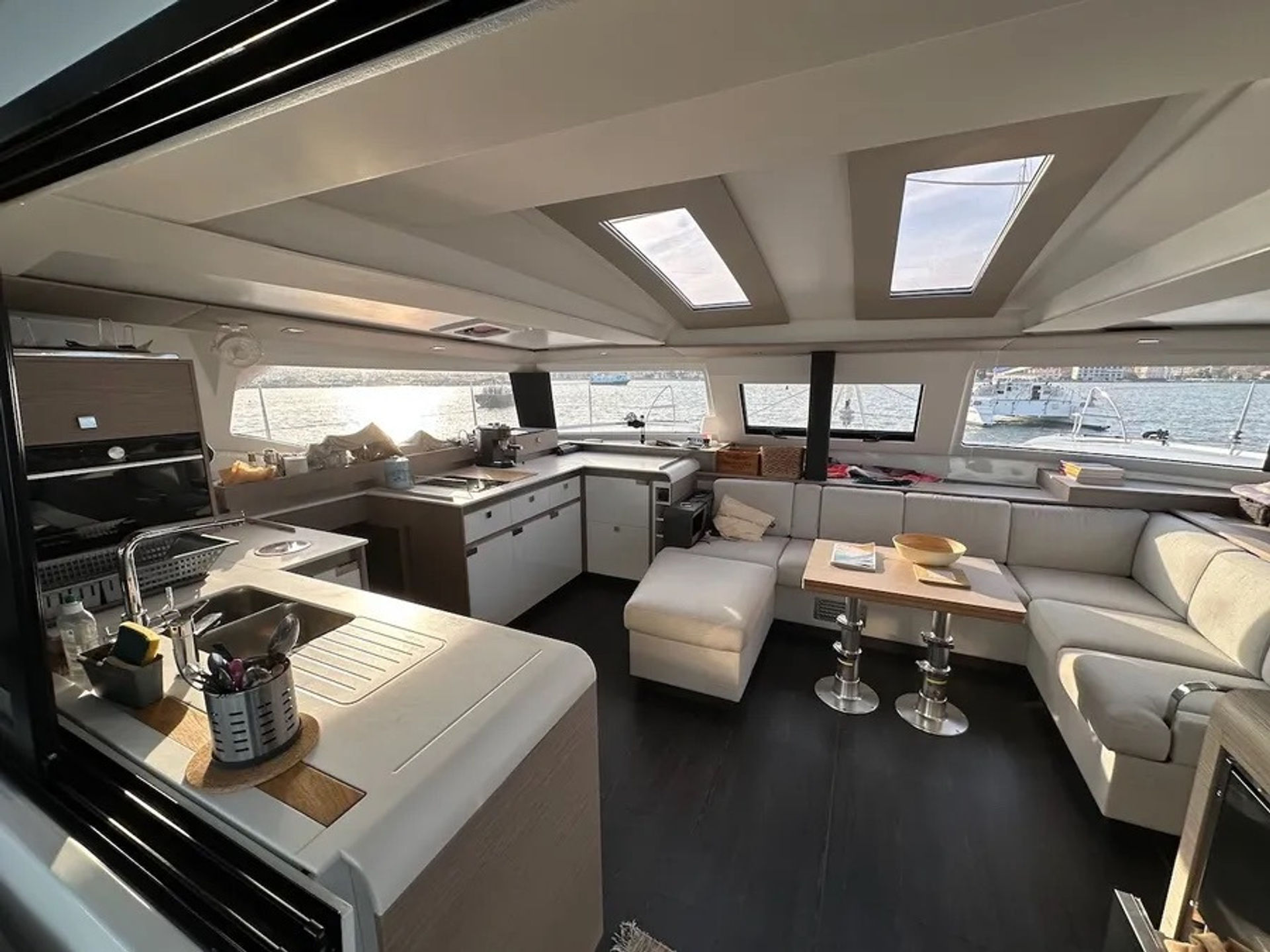 7524305820000105620_MarleaII_interior.jpg