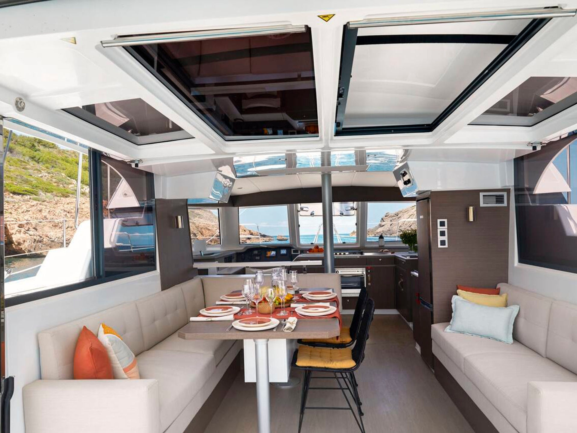 7576787360000108736_BaliCatspace_interior.jpg