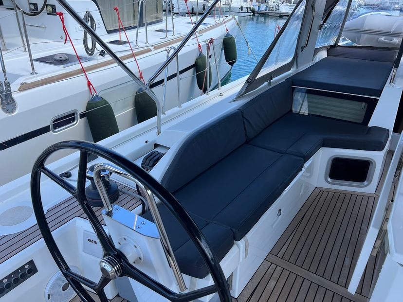 Beneteau OCEANIS 51.1 Shine