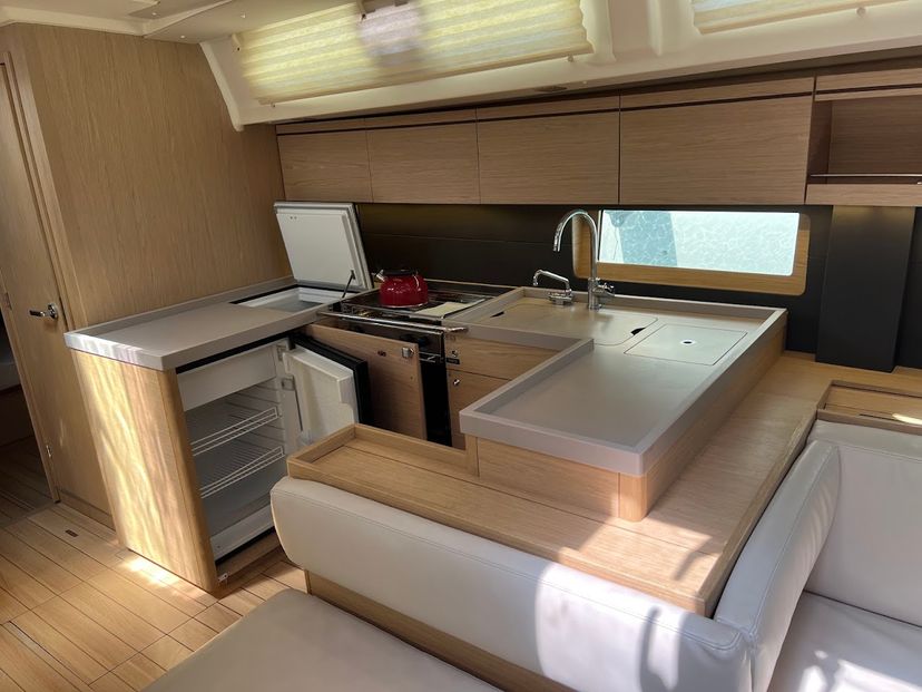 Beneteau OCEANIS 51.1 Shine