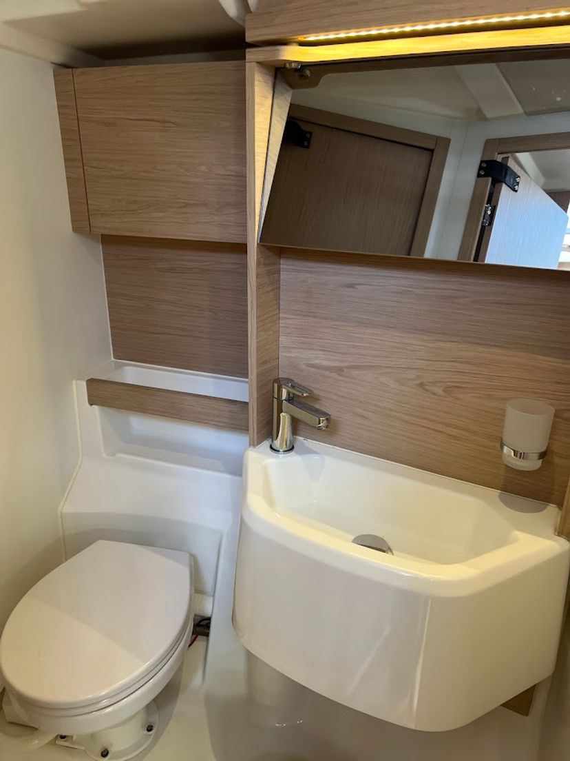 Beneteau OCEANIS 51.1 Shine