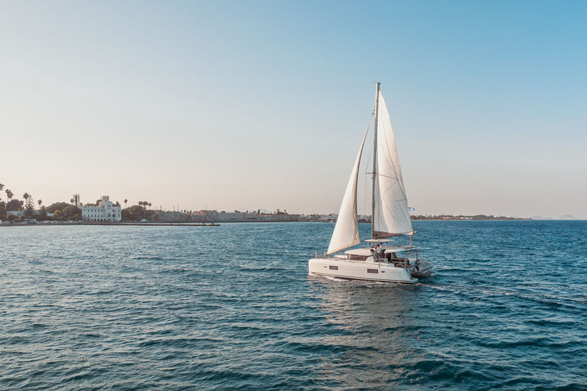 Lagoon 42 Plous
