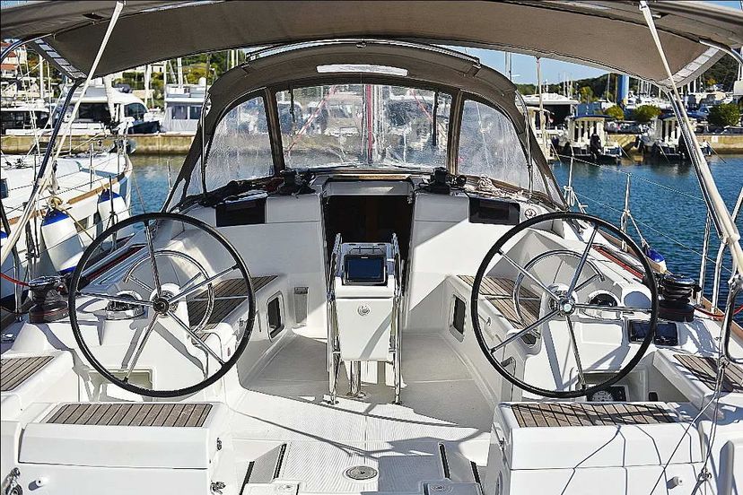 Jeanneau 49 CANNE BLEUE