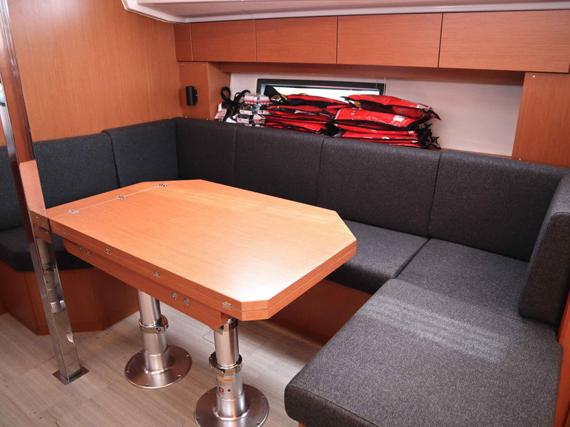 Bavaria Yachtbau C42 LIMA