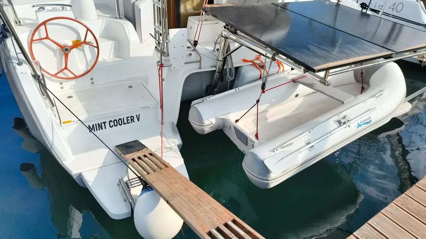 Excess Catamarans EX MINT COOLER V