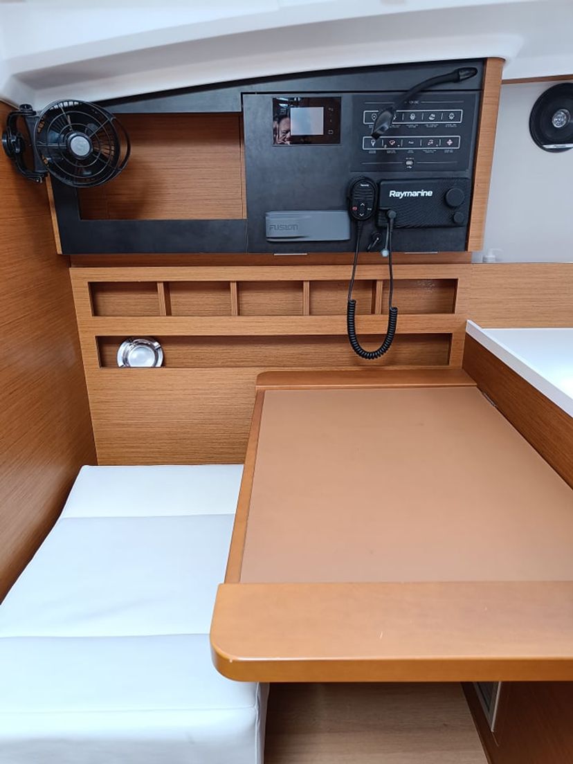 Jeanneau 410 Nerea