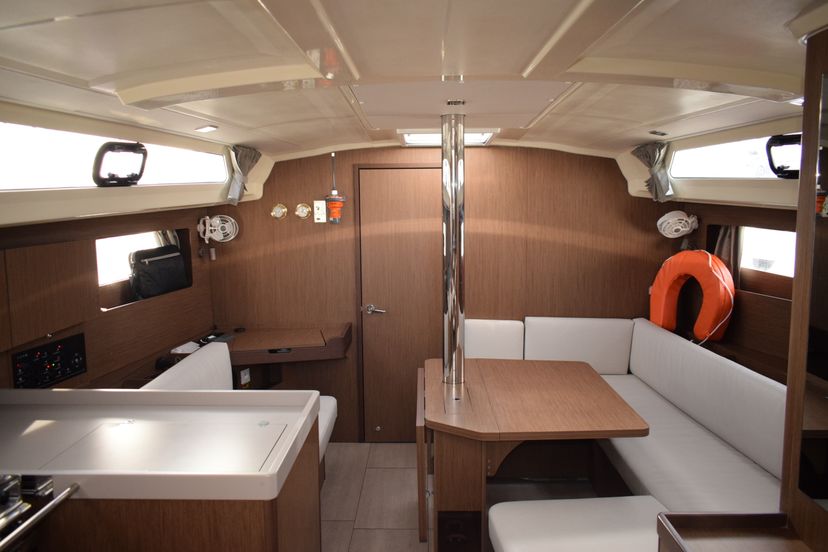 Beneteau OCEANIS 41.1 Maera