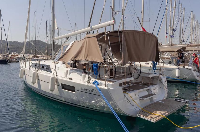 Beneteau OCEANIS 41.1 Sail Polaris