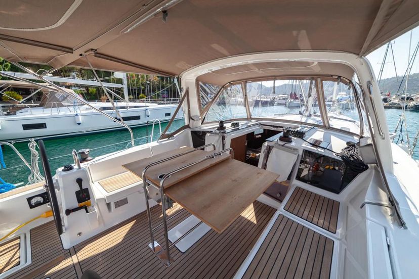 Beneteau OCEANIS 41.1 Sail Orion