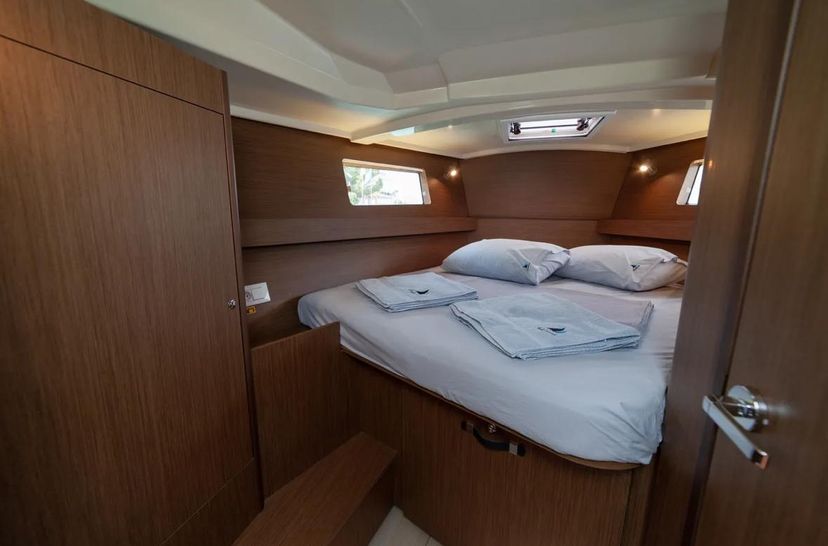 Beneteau OCEANIS 41.1 Sail Orion