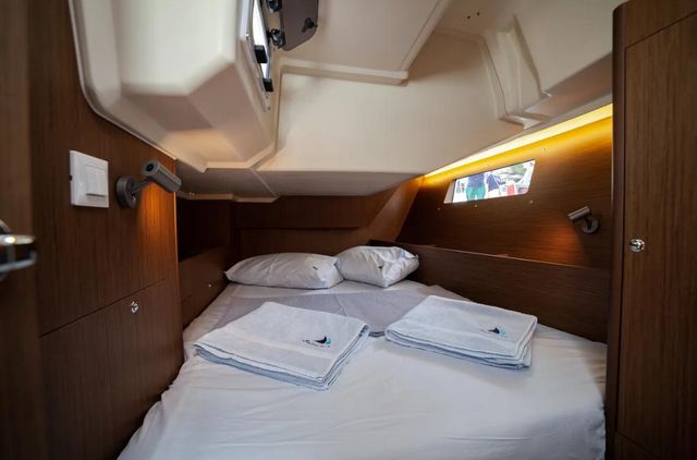 Beneteau OCEANIS 41.1 Sail Orion