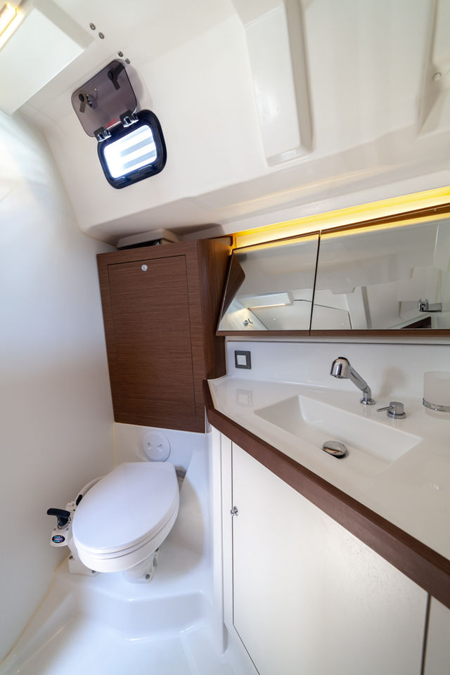 Beneteau OCEANIS 46.1 Sail Delta