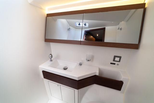 Beneteau OCEANIS 46.1 Sail Delta