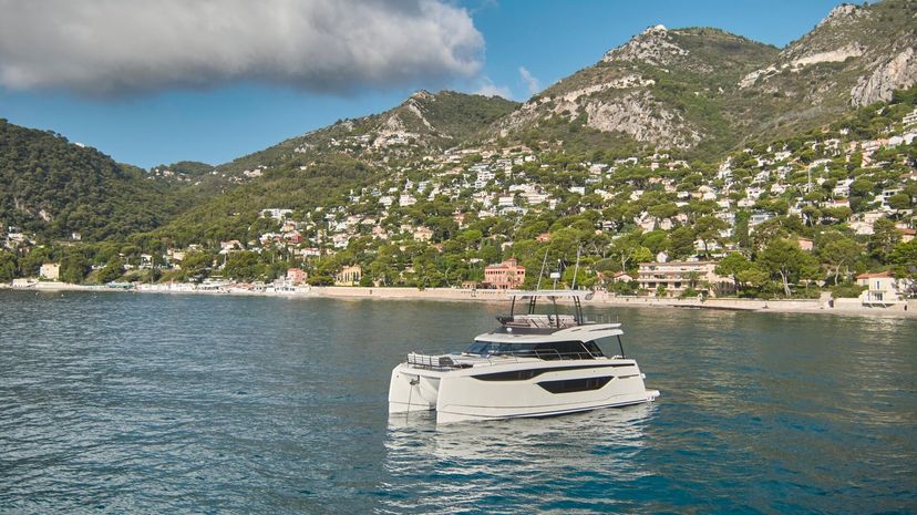 Prestige 48 Prestige M48