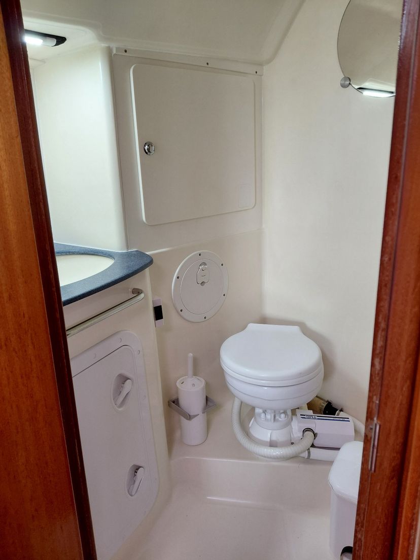 Bavaria Yachtbau 36 KONSTANTINOS 