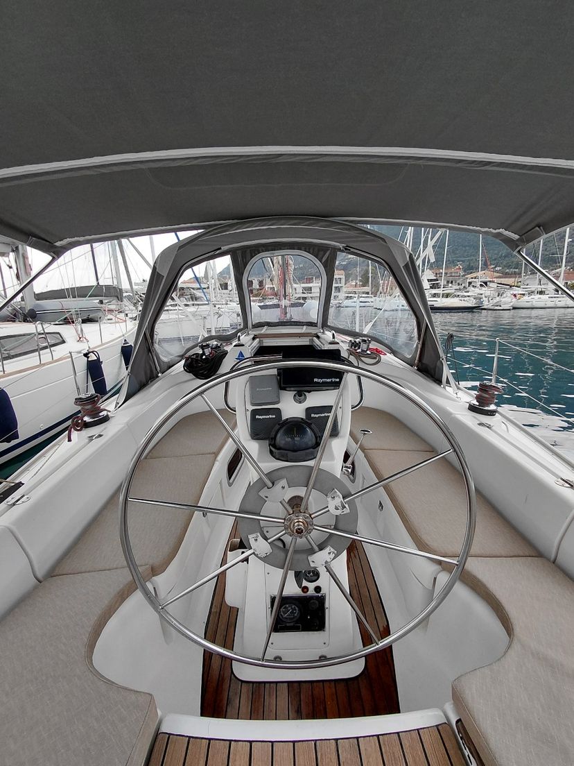 Bavaria Yachtbau 36 KONSTANTINOS 