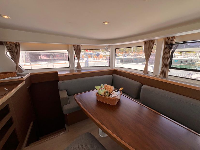 Lagoon 42 ICE CAT