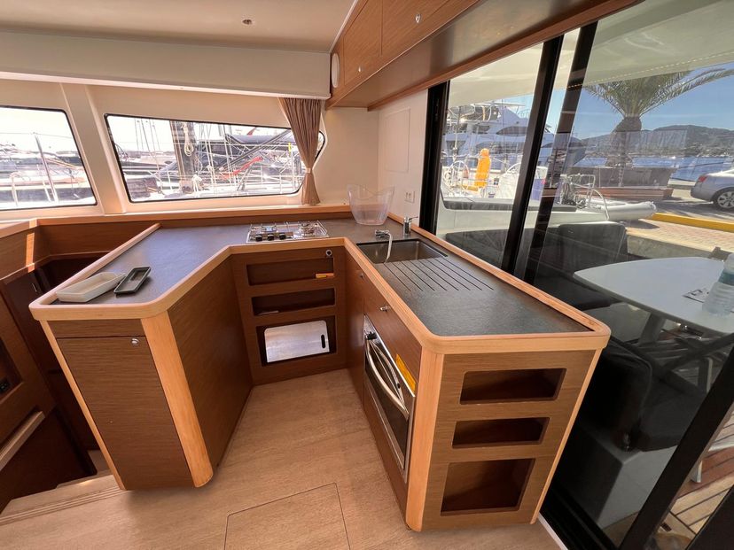 Lagoon 42 ICE CAT