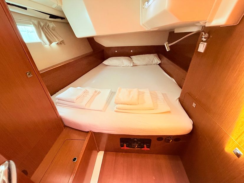 Beneteau OCEANIS 41 Sluničko