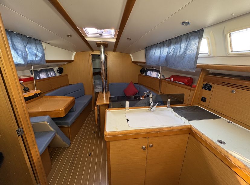 Jeanneau 36 Sail Mira