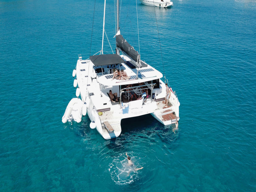 Lagoon 42 Kit Cat