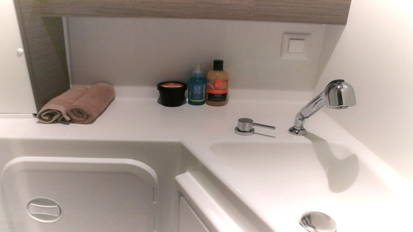 Lagoon 42 Kit Cat