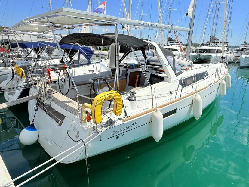 Beneteau 45 Viki