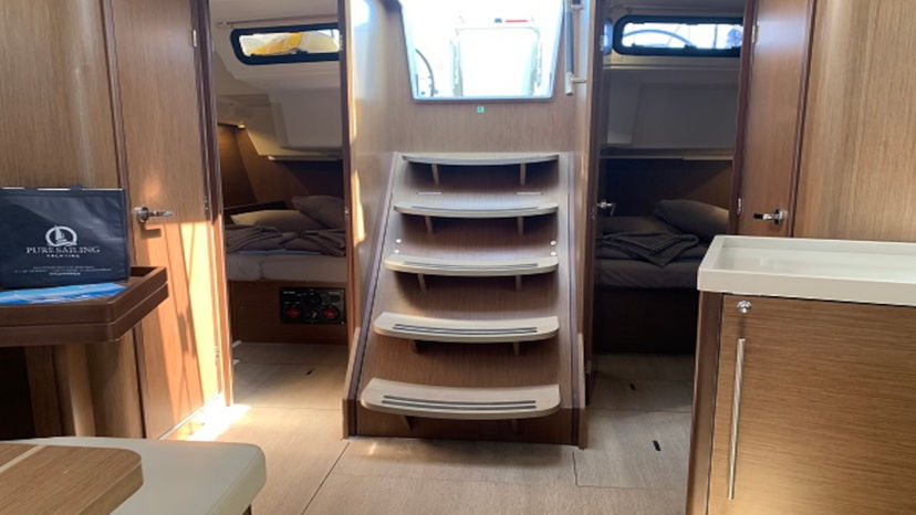 Beneteau OCEANIS 46.1 SERENITY