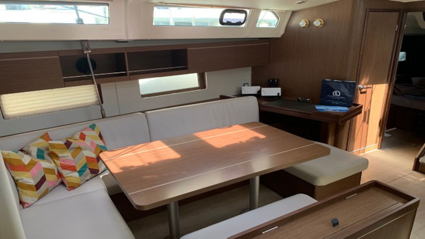 Beneteau OCEANIS 46.1 SERENITY