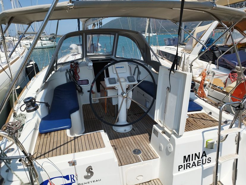 Beneteau 37 MINA "Sails 2025"