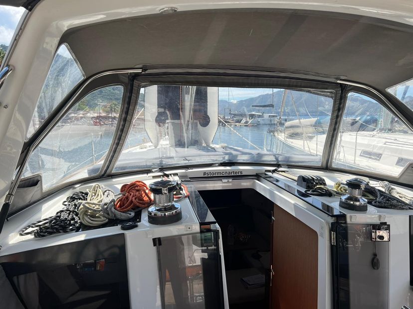 Beneteau 45 Storm Dancer 1