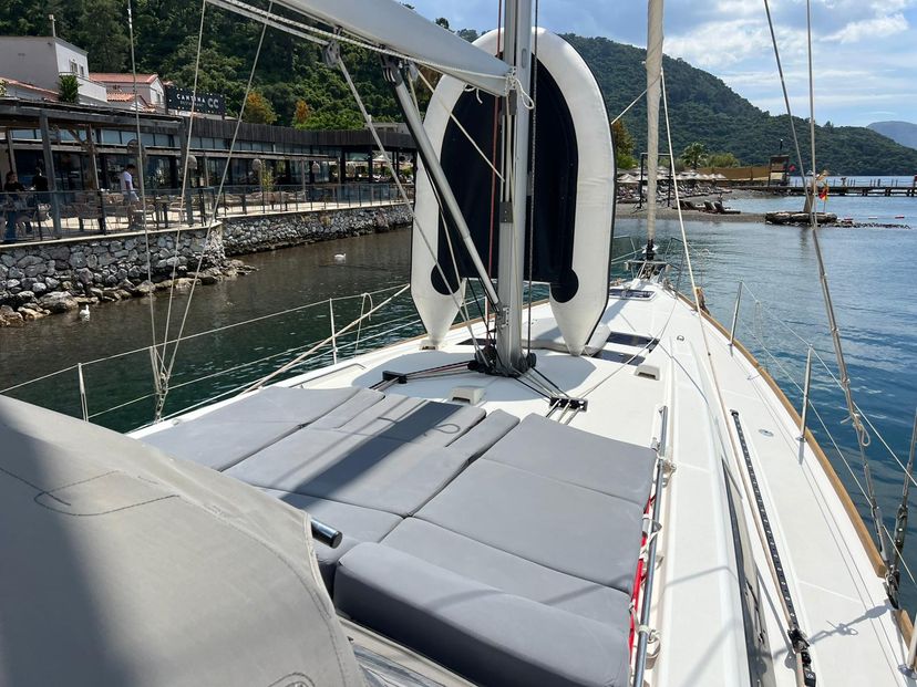 Beneteau 45 Storm Dancer 1