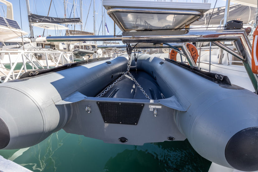Lagoon 39 Deep Blue