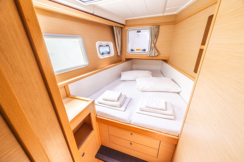 Lagoon 39 Deep Blue