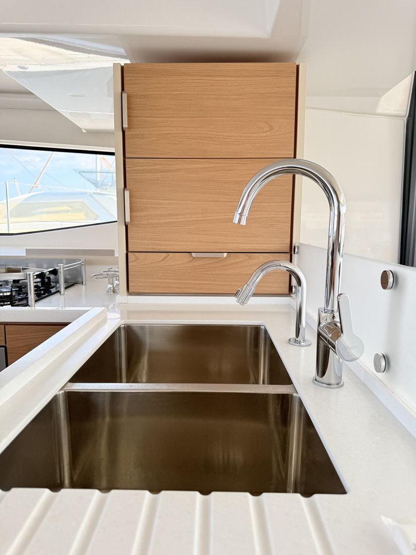 Bali Catamarans 4.8  Azurea