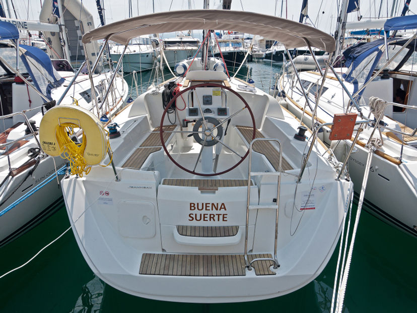 Jeanneau 33 Buena Suerte