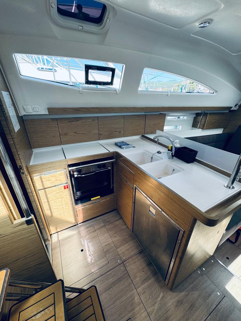 Elan IMPRESSION 40 AVISA