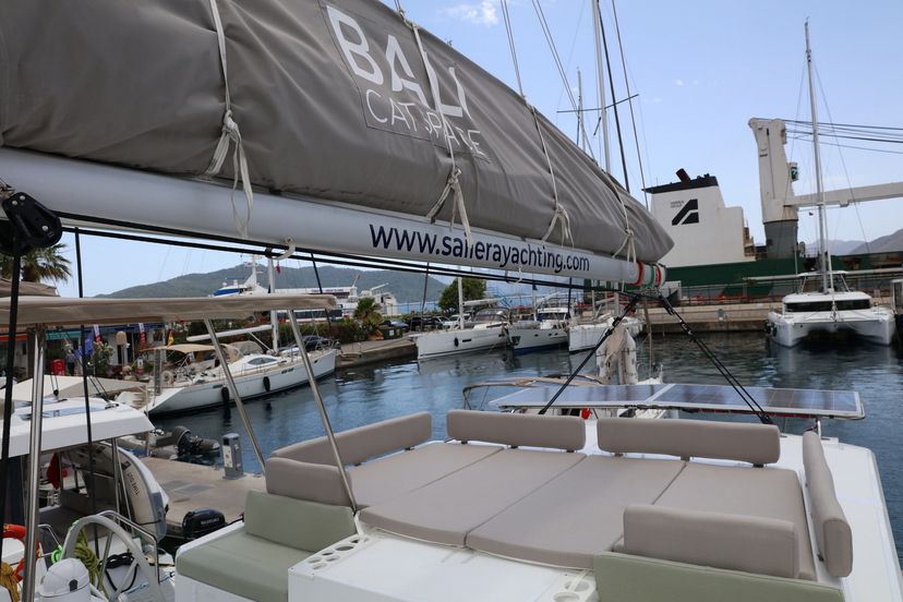 Bali Catamarans CATSPACE Vargas
