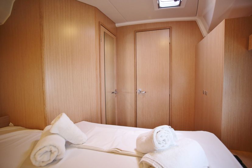 Bavaria Yachtbau C42 Oktana (Pax 8)